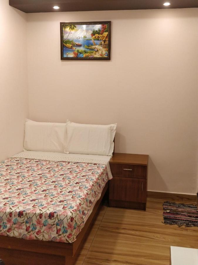 Majestic Inn Thiruvananthapuram Екстериор снимка