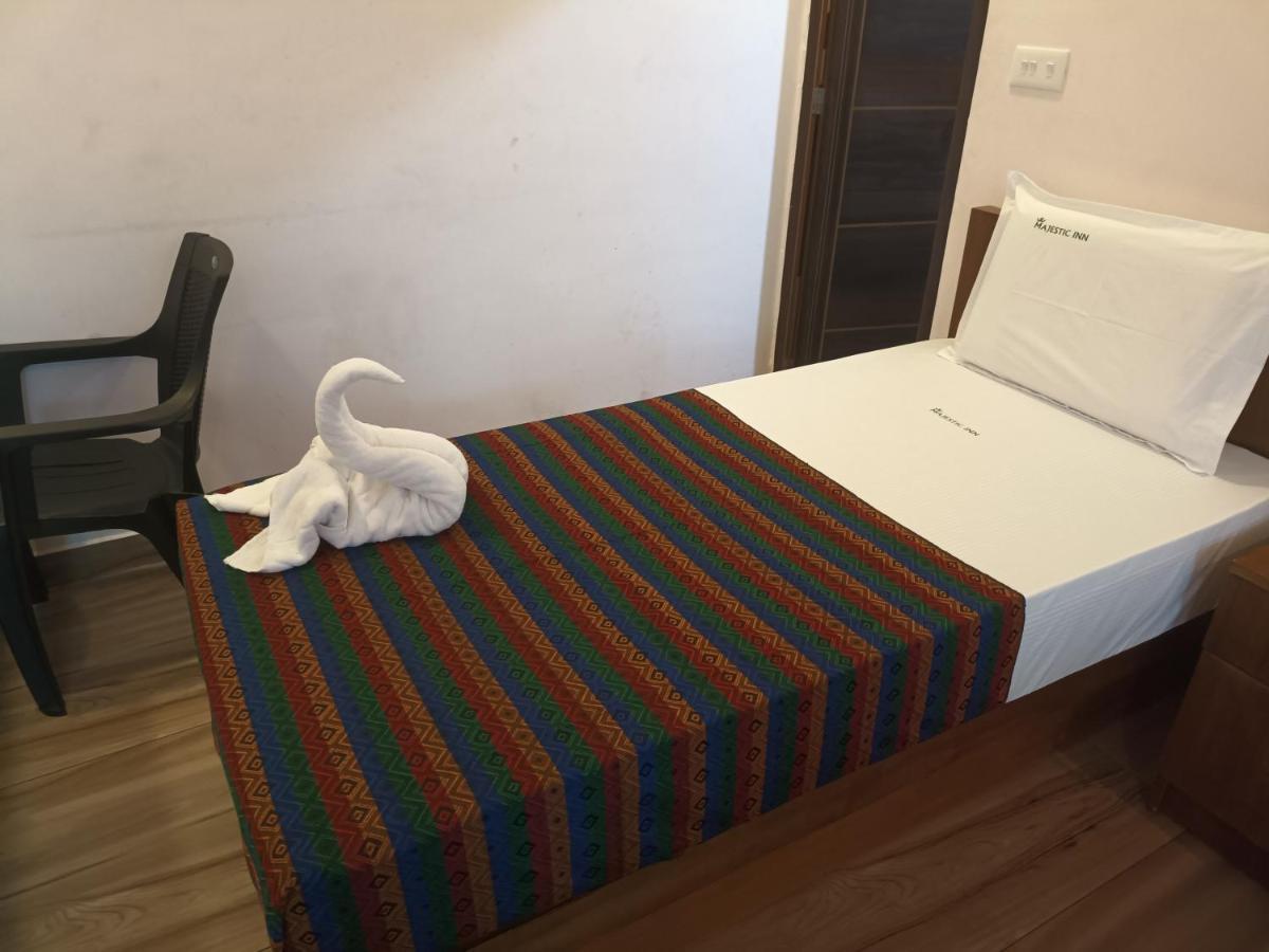 Majestic Inn Thiruvananthapuram Екстериор снимка