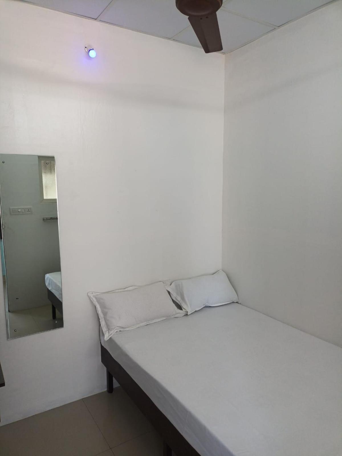 Majestic Inn Thiruvananthapuram Екстериор снимка