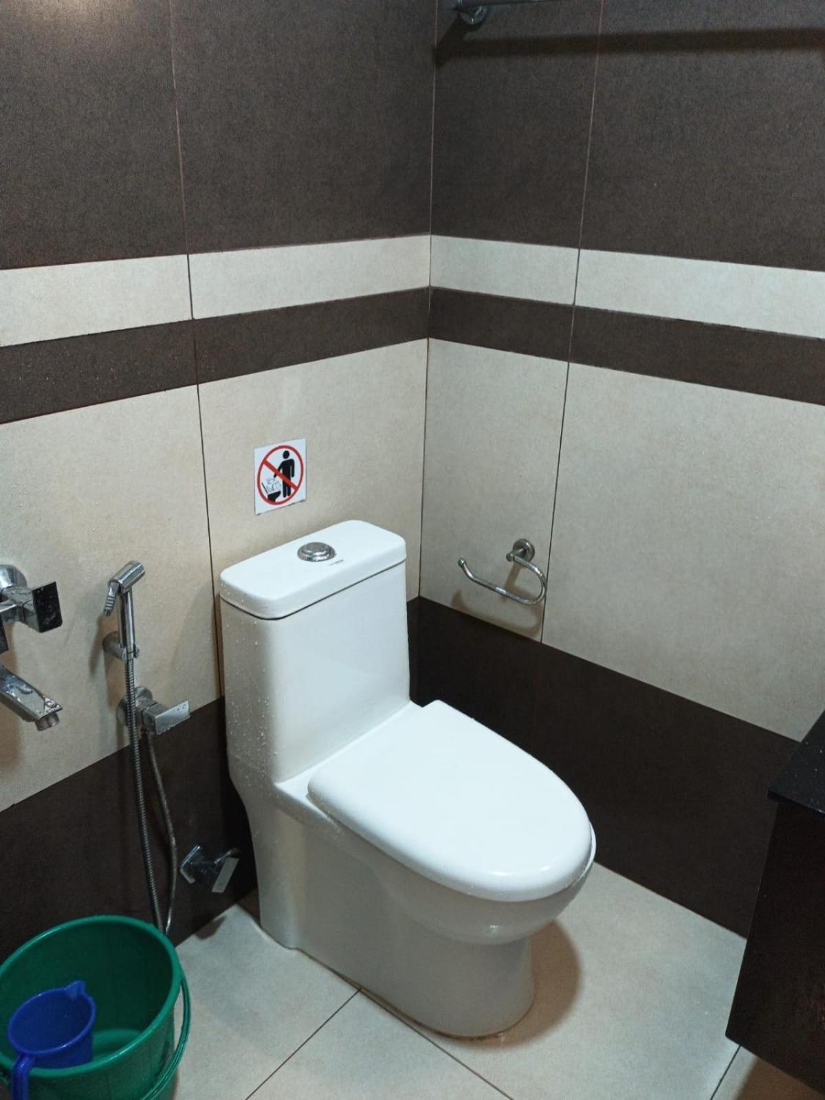 Majestic Inn Thiruvananthapuram Екстериор снимка